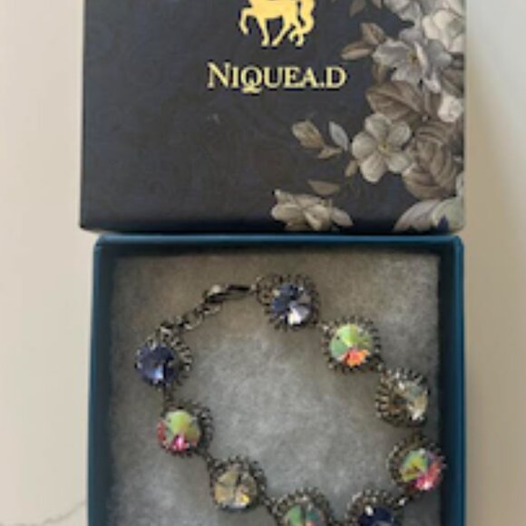 NIQUEA.D  Crystal Chain Bracelet - Picture 7 of 7